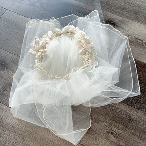 Vintage wedding veil with roses and pearls/ handmade